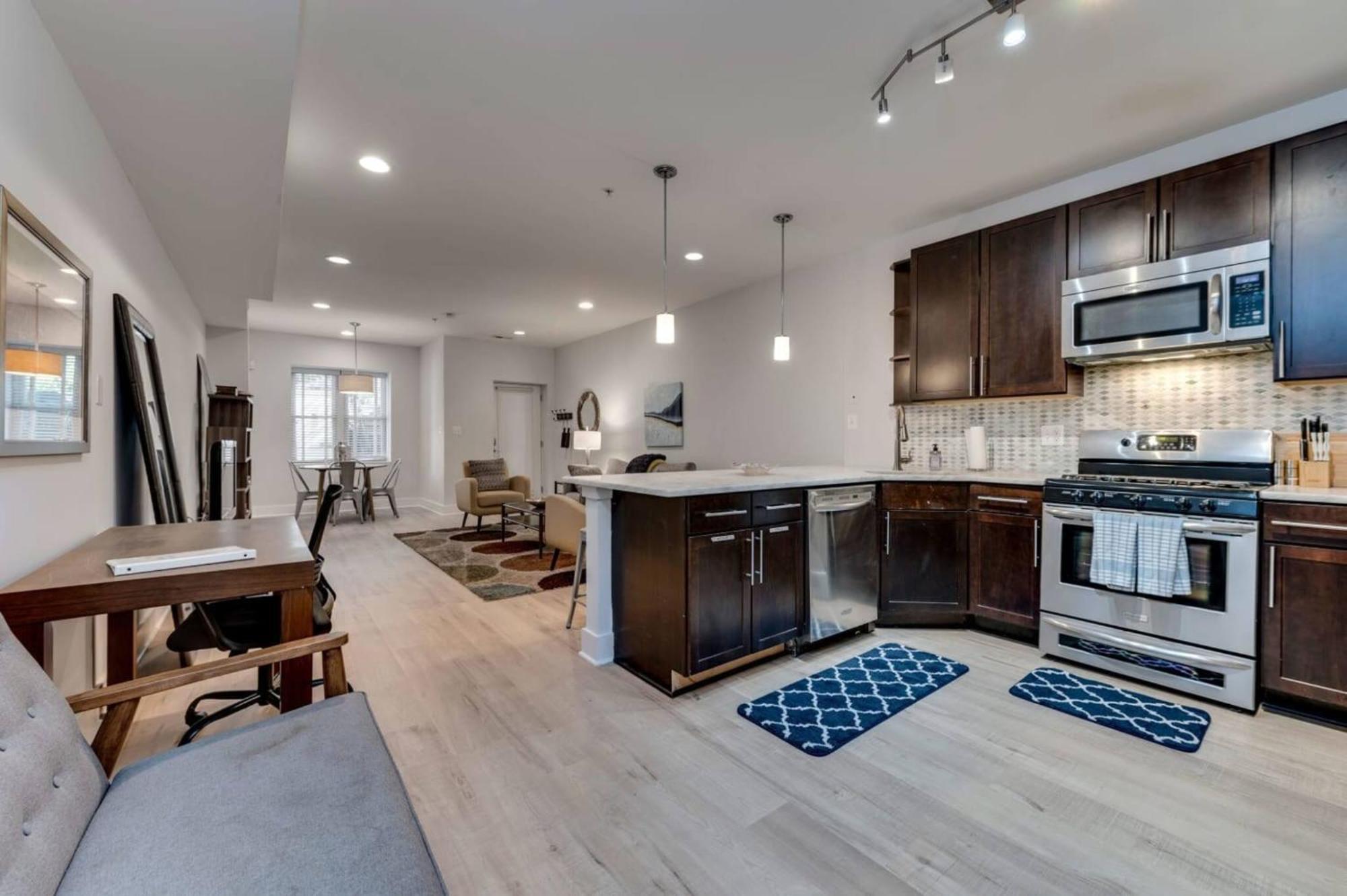 Luxe 2Bd2Ba Townhouse In Hip Area - Near Metro Apartment Washington Exterior photo